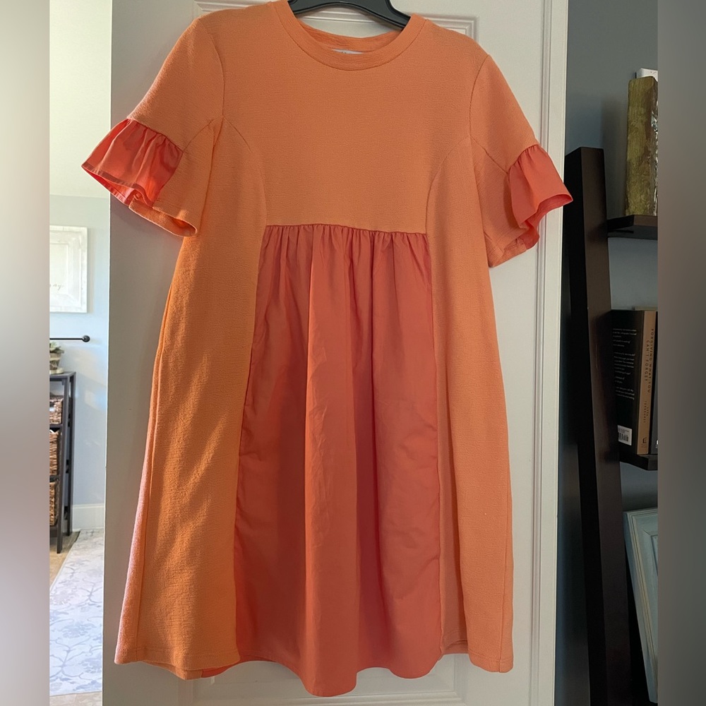 Pretty mixed media dress WITH POCKETS